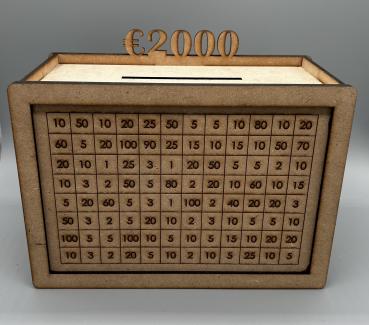 Sparbox mit Sparziel, Spardose  mit unterschiedlichen Beträgen, Sparbox aus Holz mit Zahlen zum Ankreuzen