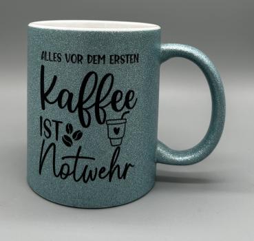 Tasse mit dem Spruch "Alles vor dem ersten Kaffee ist Notwehr", 325 ml