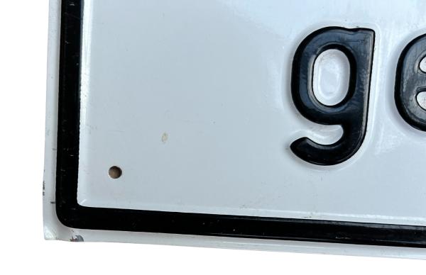 Prägeschild "Ein-und Ausfahrt bitte frei lassen"